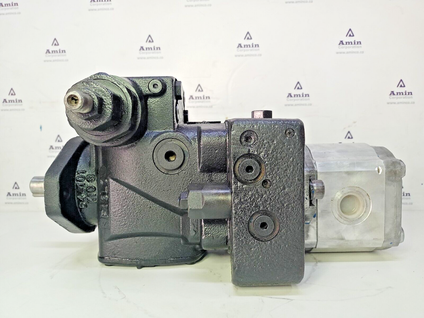 Oilgear PVM-022-B1UB-RDAY-P-1NNSN-AN-07-118 Hydraulic pump - Refurbished, Tested