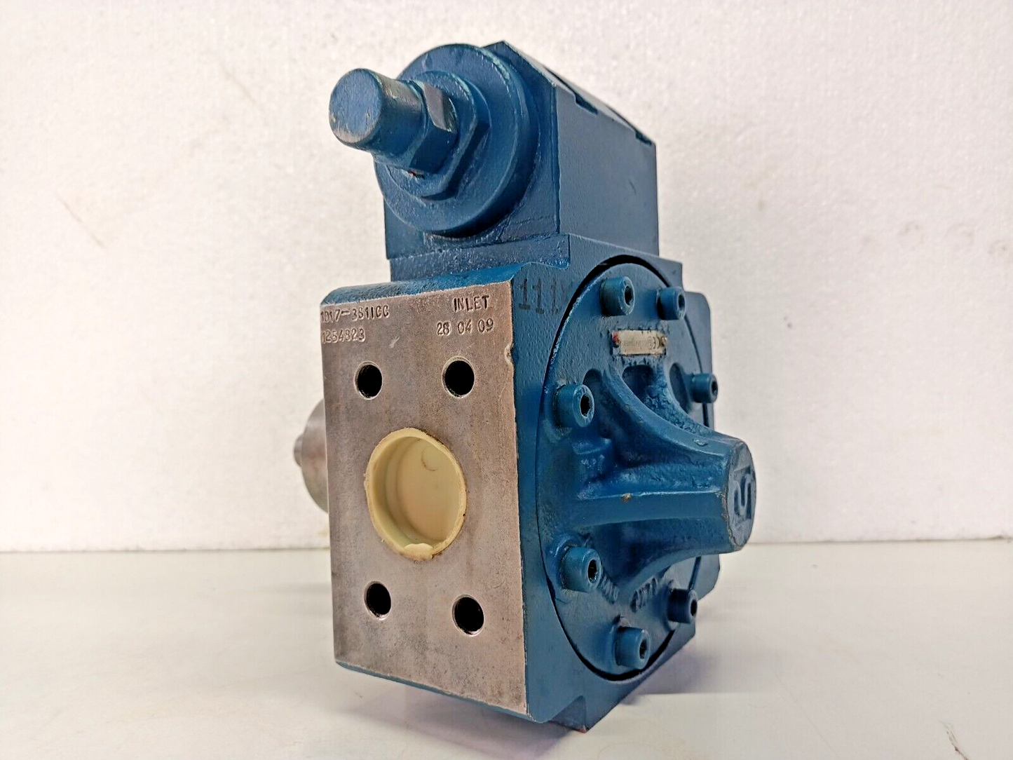 Tuthill pump 1017-3S1ICC Hydraulic internal gear pump 1000-series pump