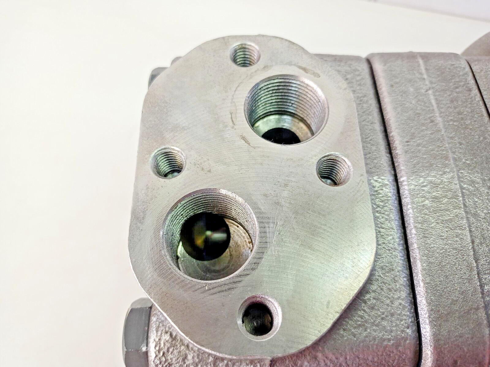 Sauer Danfoss OMTS 315 Hydraulic motor 151B3039 - NEW (Free Expedited fast ship)