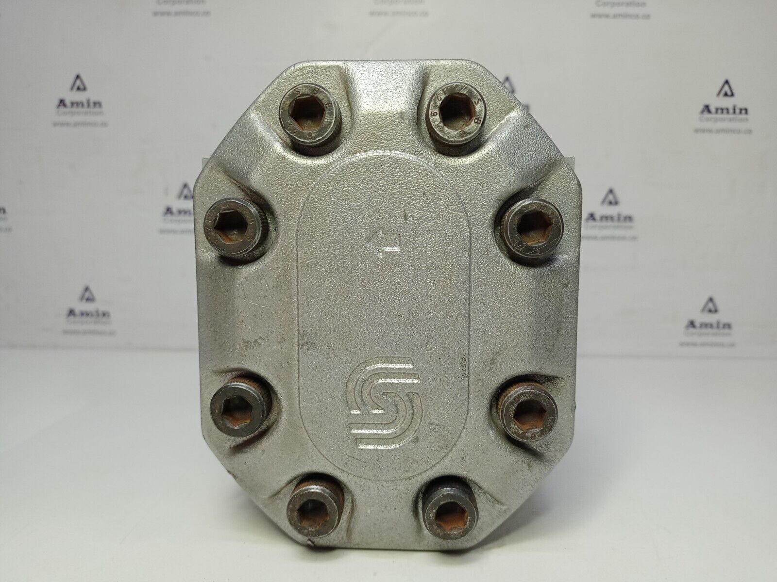Sundstrand SNP3/33 D CO01 Hydraulic Gear Pump - NEW Free Fast Shipping