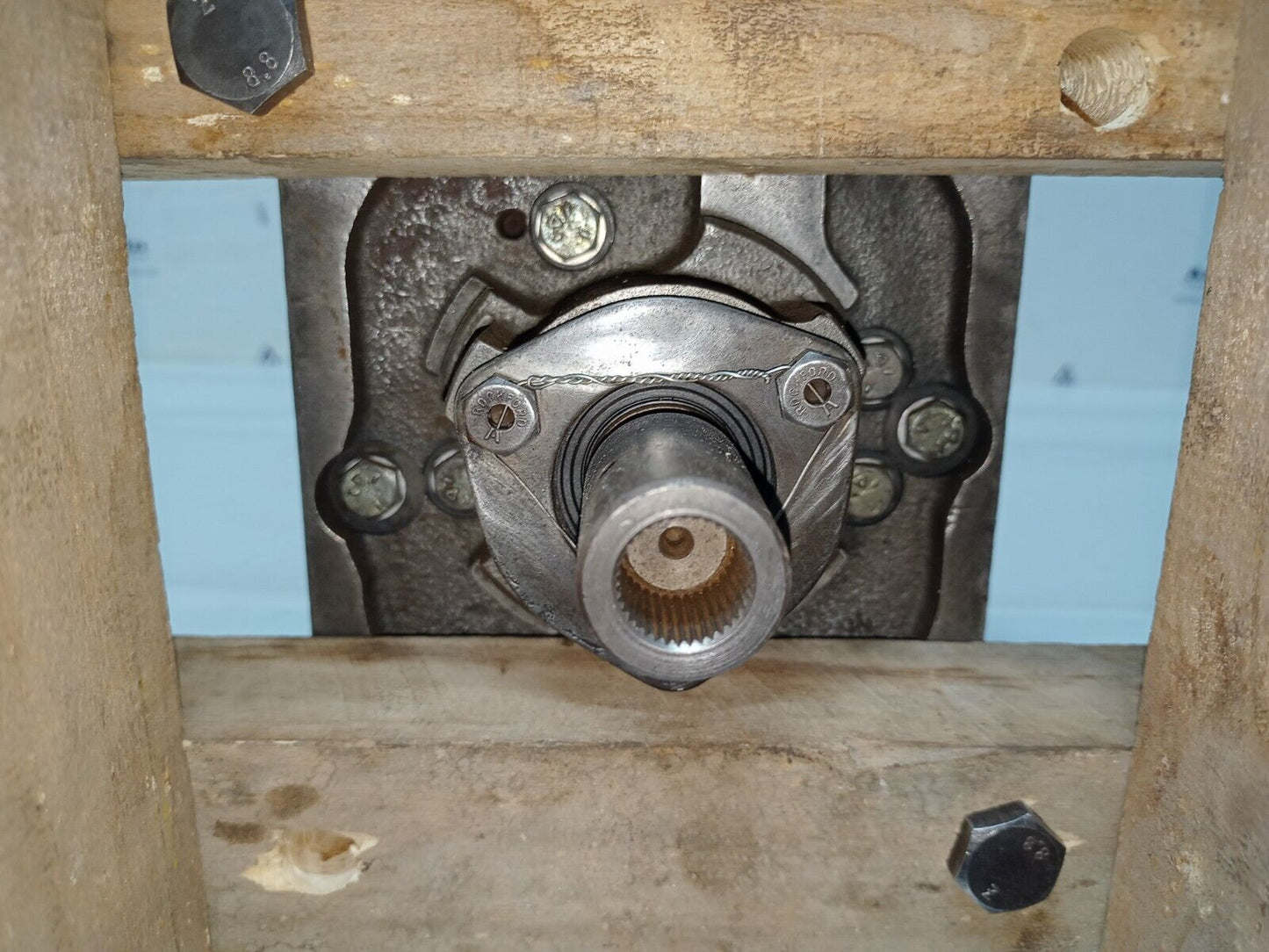 Woodward UG-8 Part No. 8520-312 Governor 1115-1550 rpm