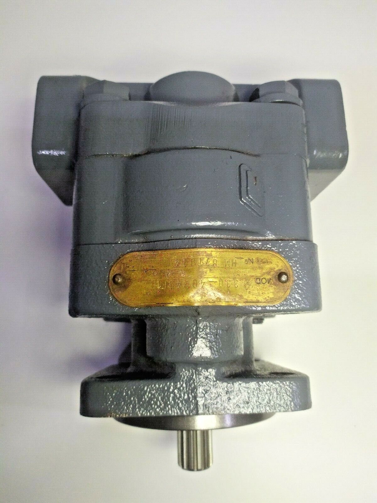 Commercial Hydraulics M-330-40B40F1D Hydraulic Motor