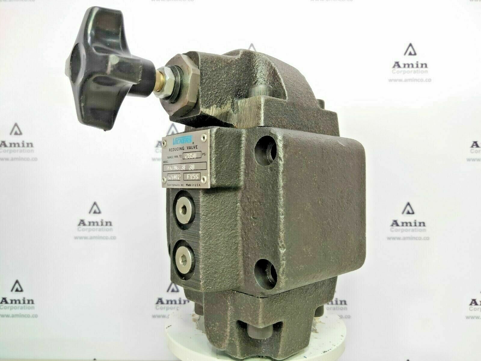 Vickers XCG 06 3F 30 Pressure Reducing valve 2850 psi max. - NEW FREE SHIPPING