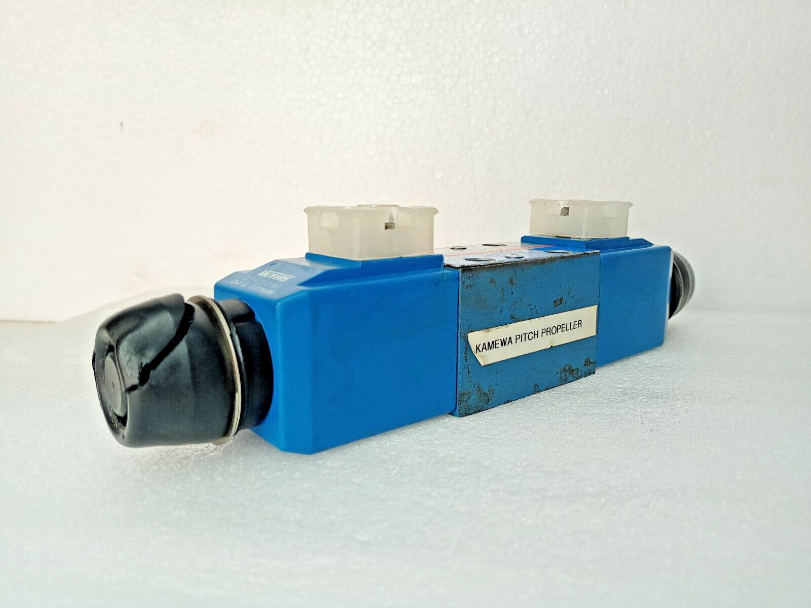Vickers KDG4V-3-2C03F-H-M-U-HA7-60 Proportional valve