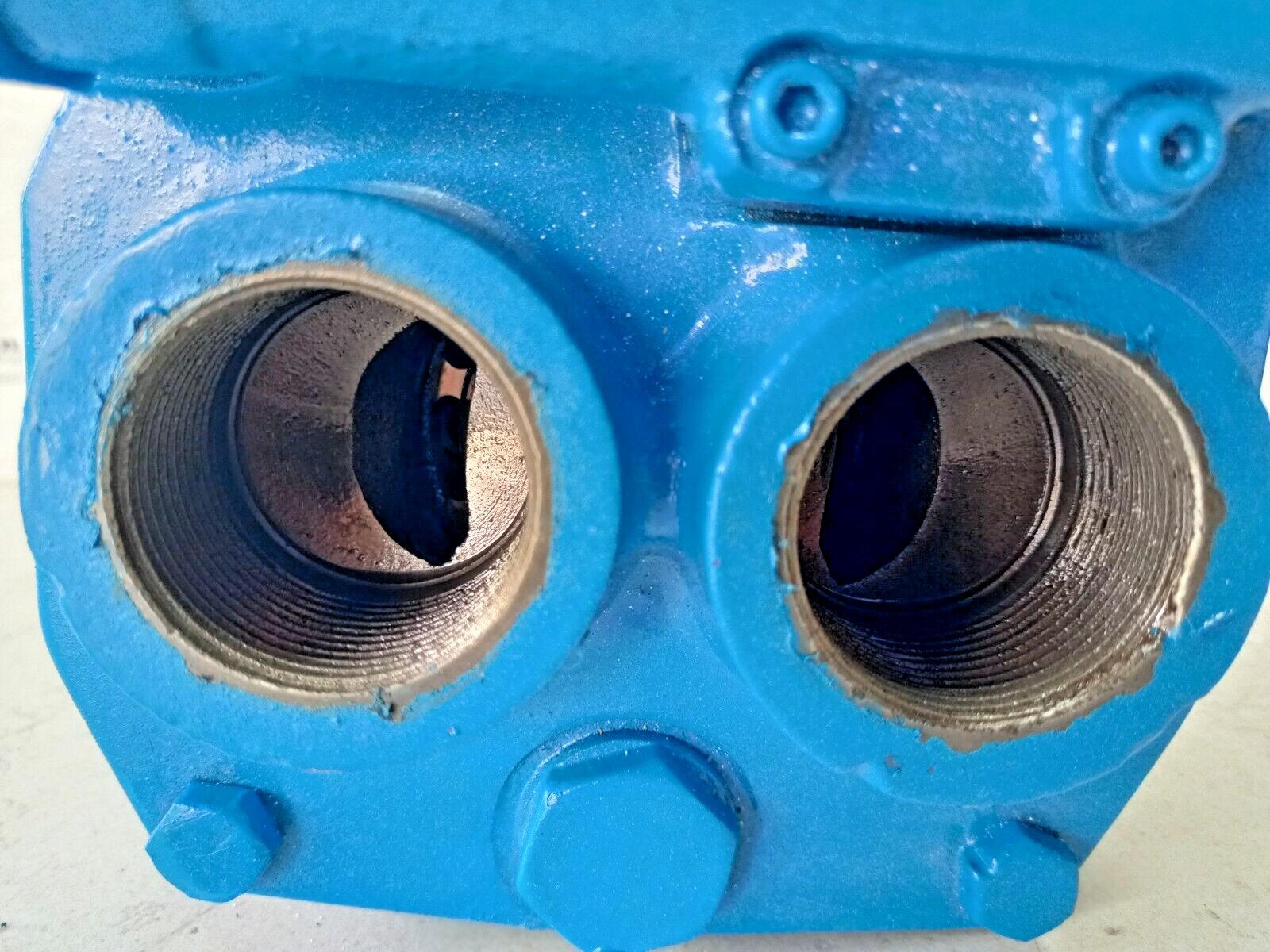 Vickers 2776627-28 Hydraulic piston pump - Pressure tested