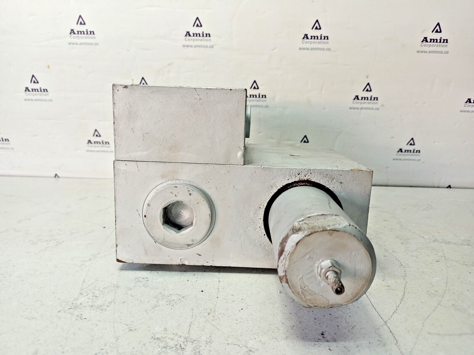 Rexroth DBDS10K18/400 S0 159 08W11 Hydraulic pressure relief valve with block