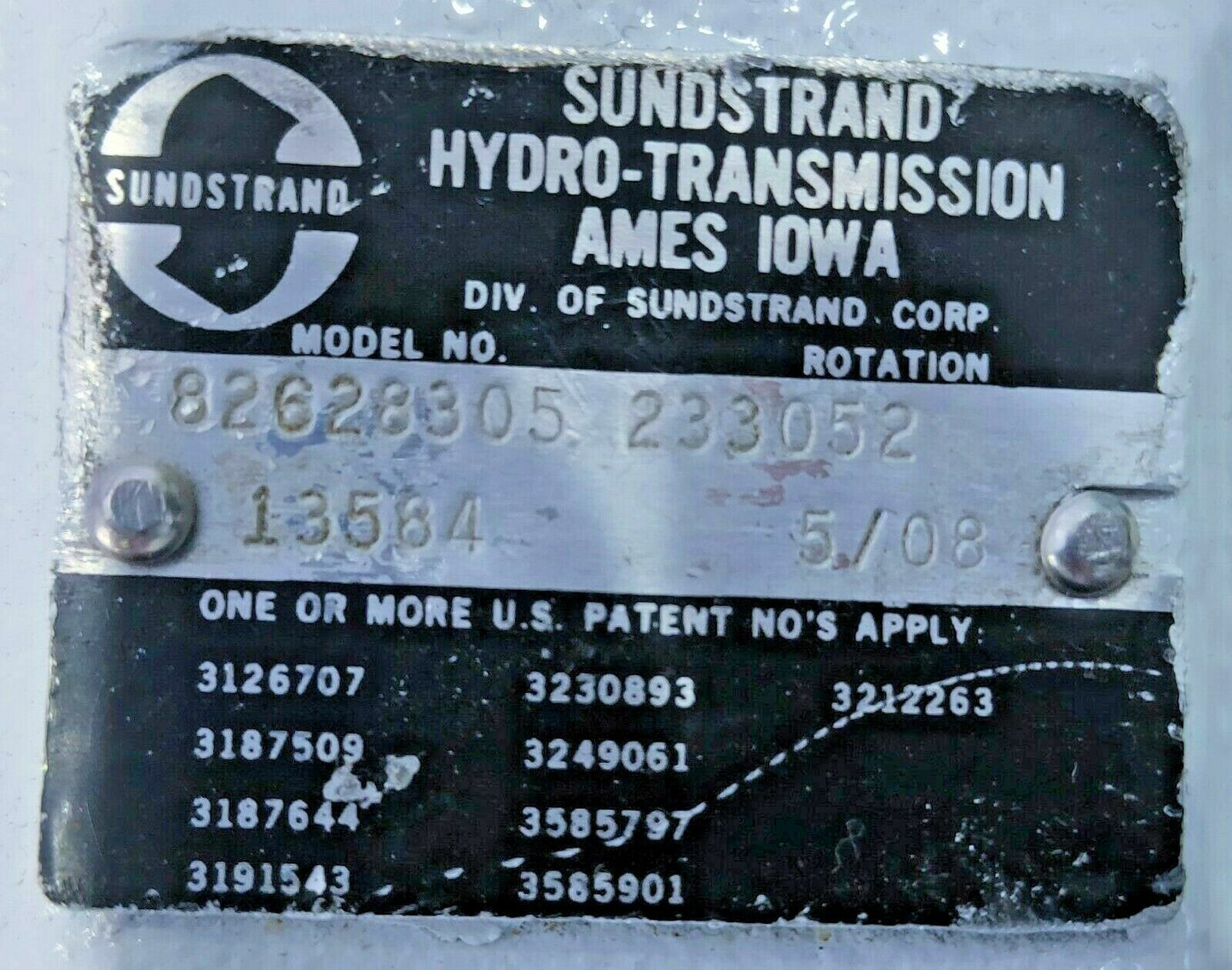 SUNDSTRAND HYDRO-TRANSMISSION 82628305 233052 Hydraulic Motor - NEW