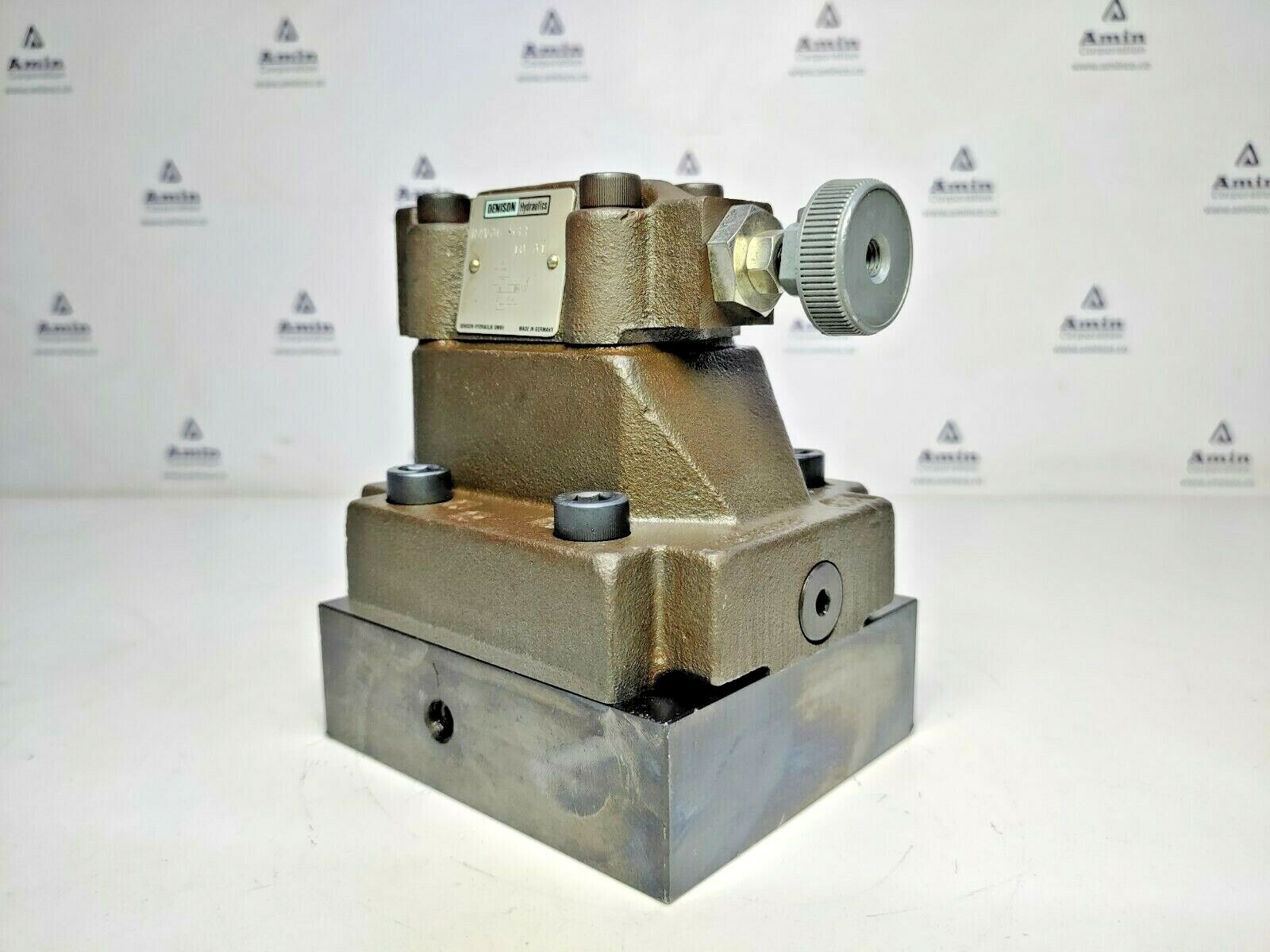 Denison Hydraulics R4V06-533-10-A1 Pressure Relief valve S26-34680-0 - NEW