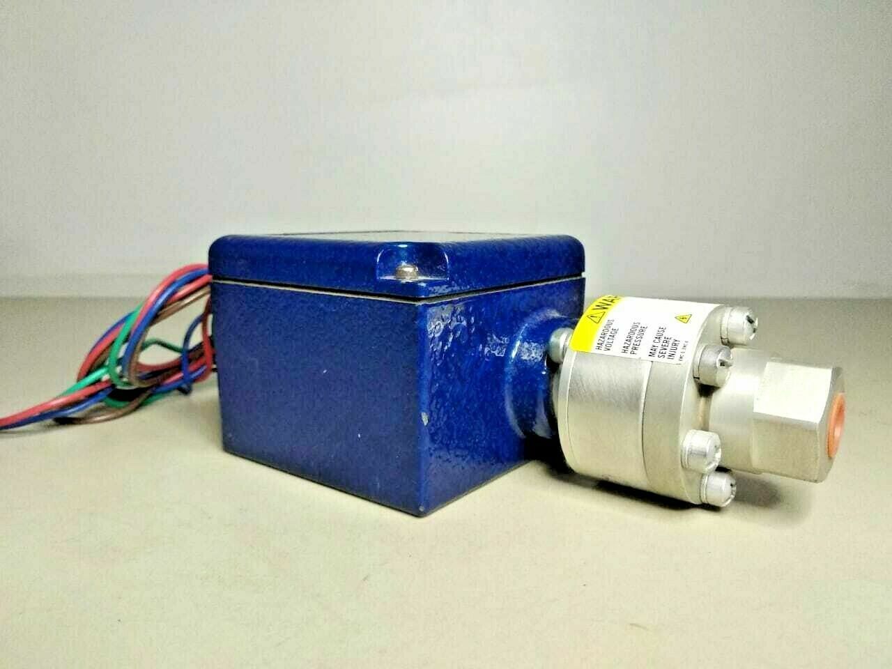 ITT Neo-Dyn Adjustable Pressure Switch Model: 200P18C6 Range: 1000-10,000 PSIG