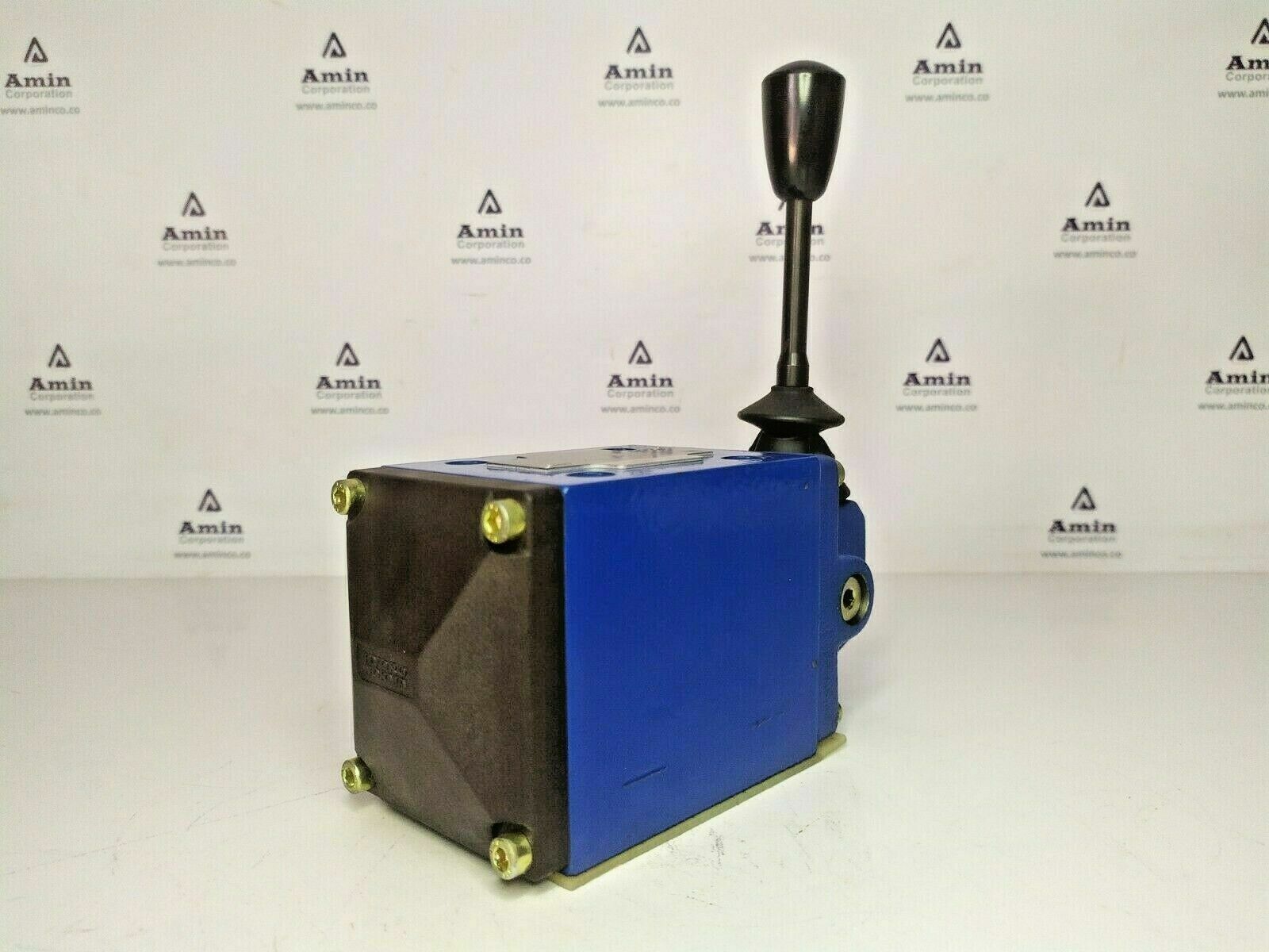 REXROTH 4WMM 10 E31 Directional control valve MNR R900589983 - NEW