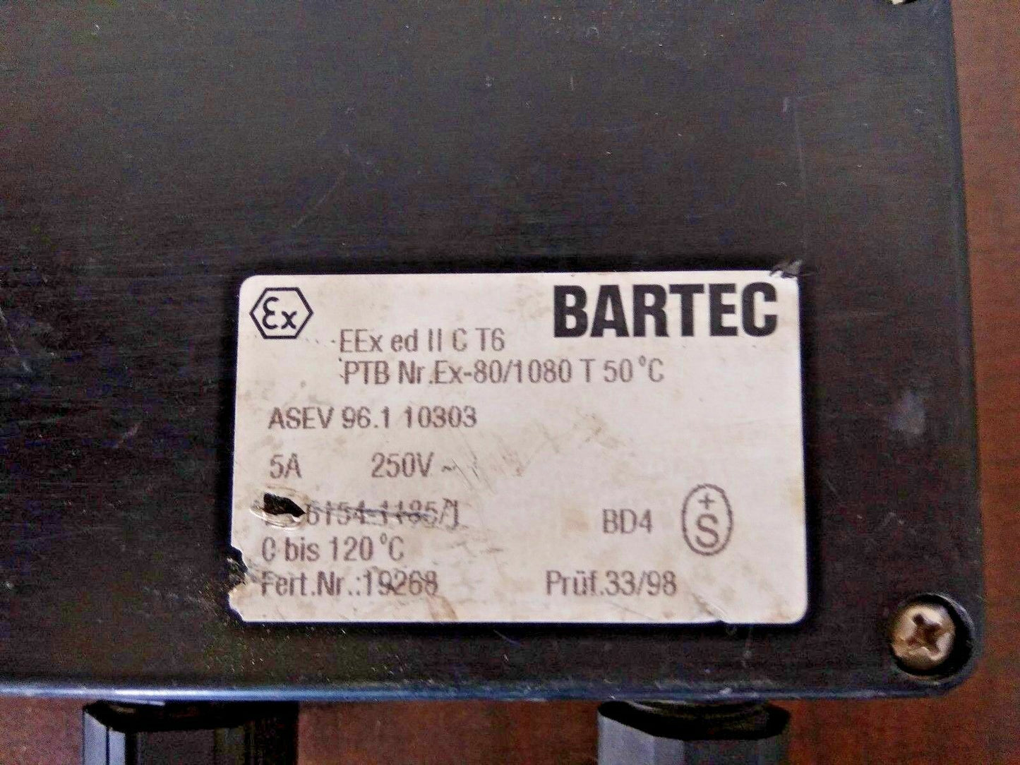 BARTEC 27-6154-1185/1 5A 250V - NEW