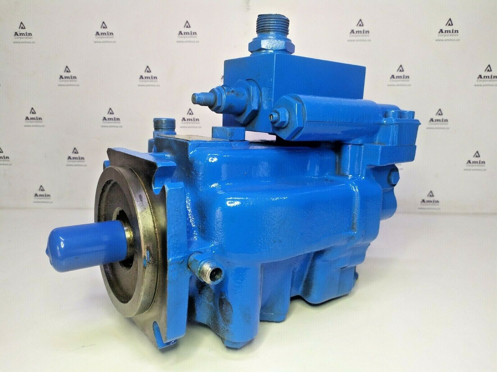 Vickers PVH57QIC RF 1S 10 C25 31 SF2 Hydraulic Piston Pump