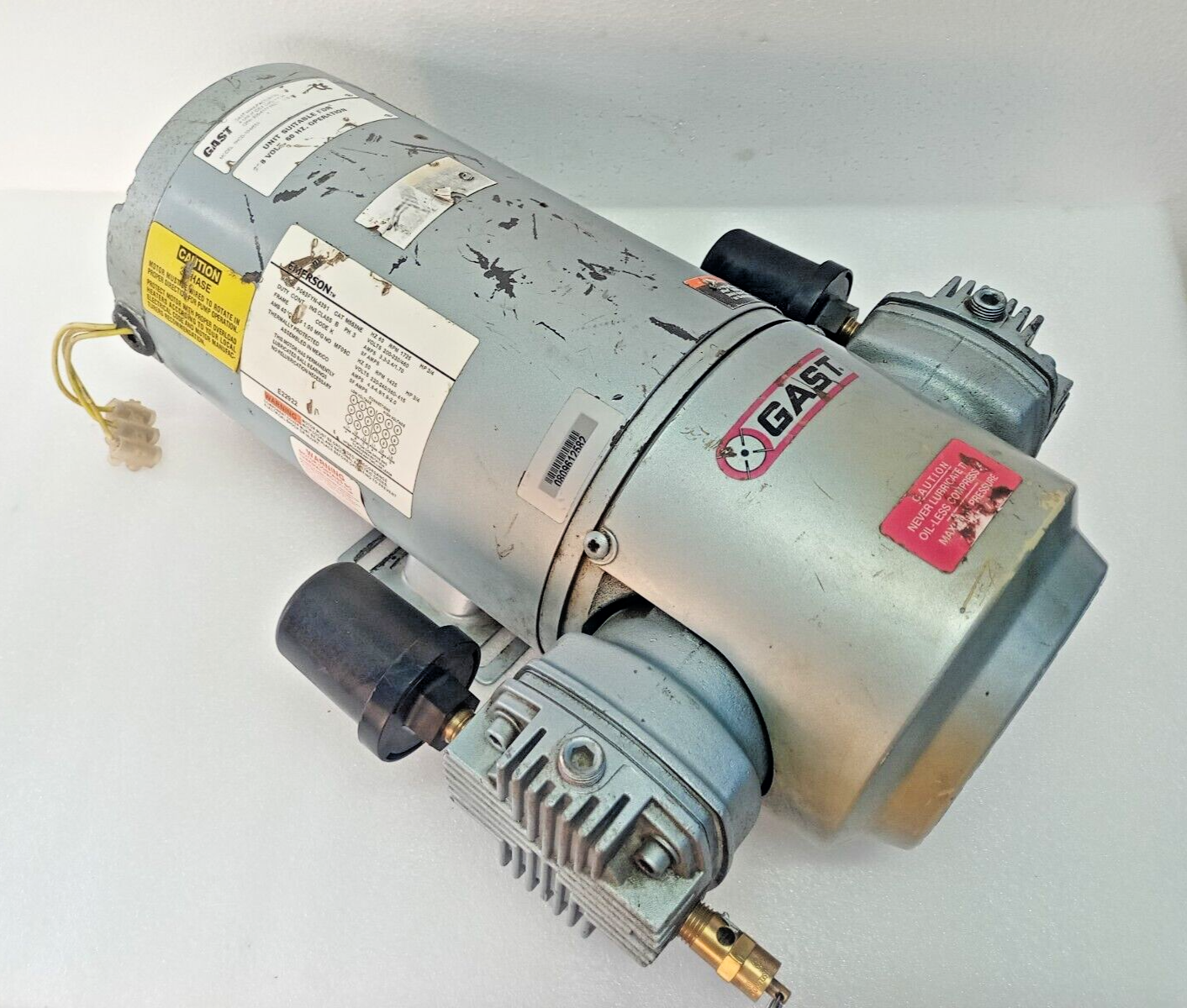 Gast 5HCD-10-M533 Piston air compressor