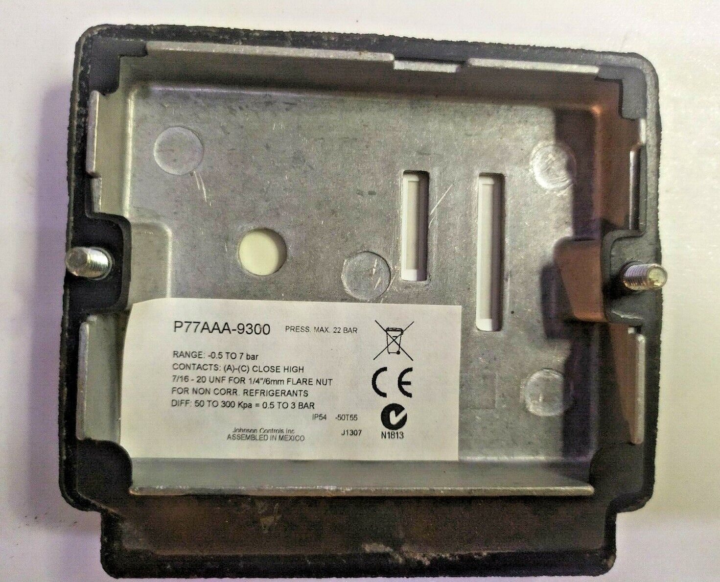 Johnson controls P77AAA-9300 - NEW Unused
