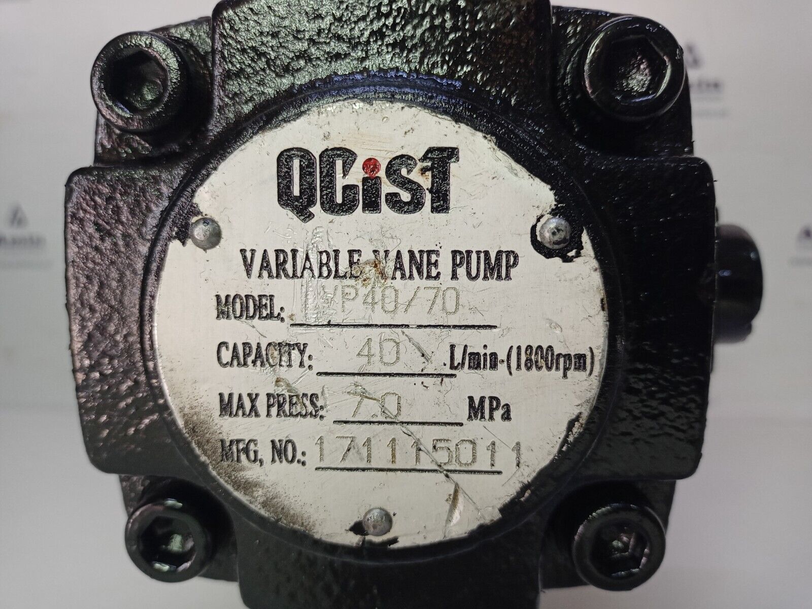 Qcist variable vane pump VVP40/70 Hydraulic vane pump - Refurbished & Tested