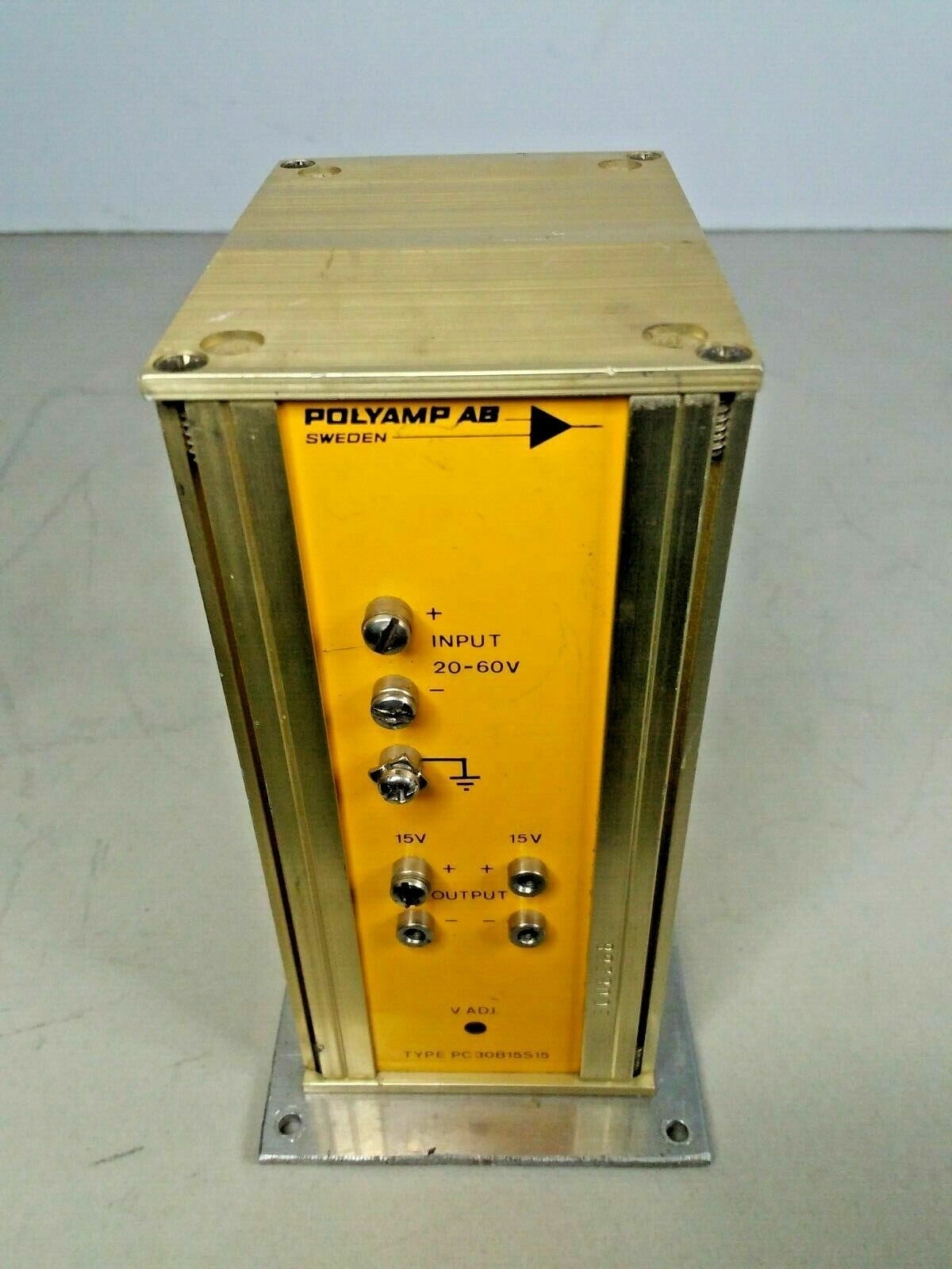 Polyamp AB PC30B15S15 DC -DC Converter 20-60v input 15-15v output