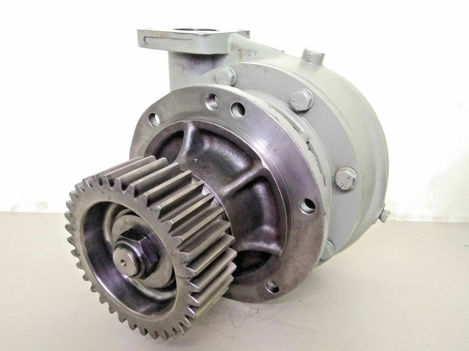 EMD 40125013 CENTRIFUGAL WATER PUMP