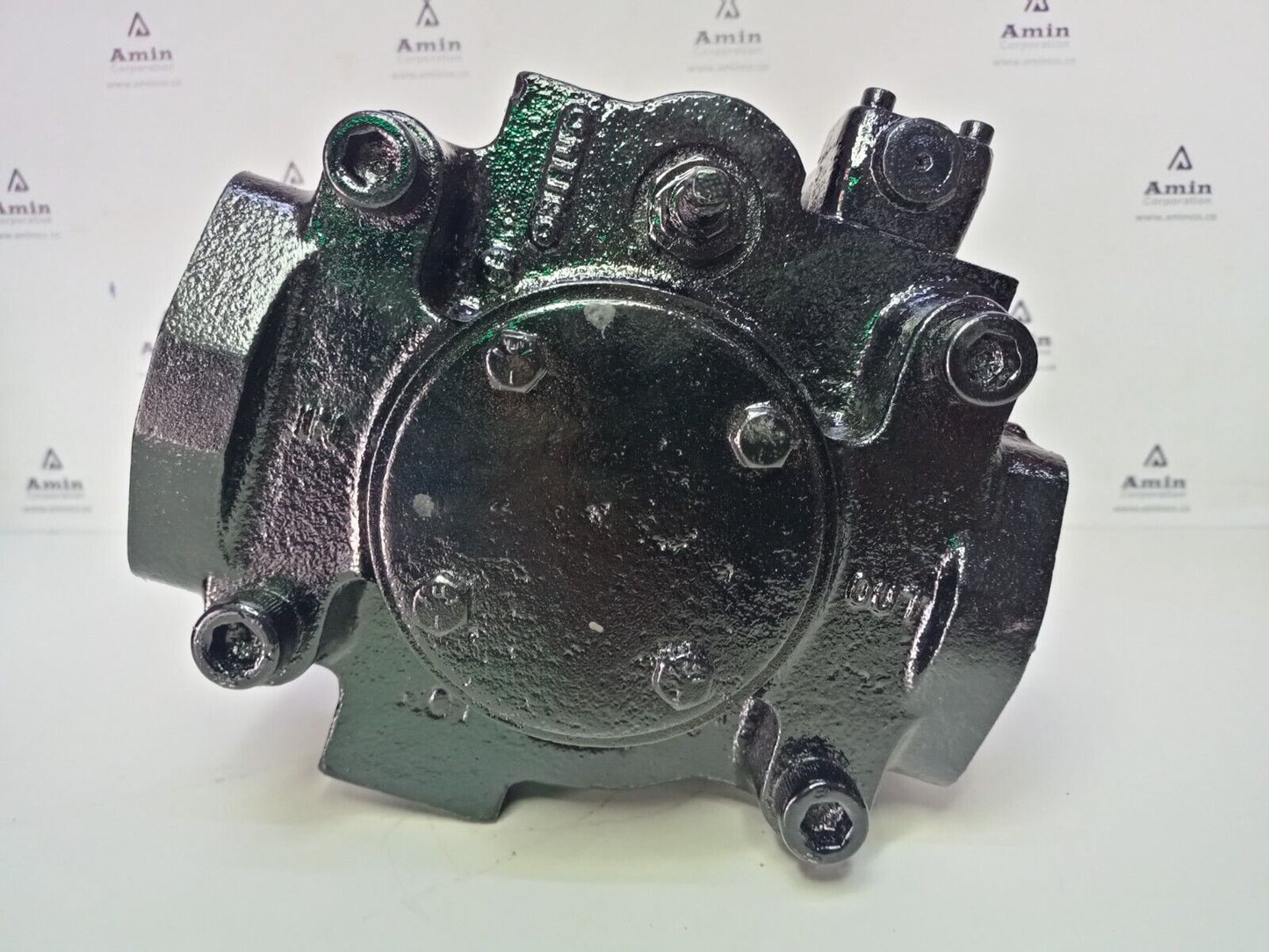 Parker PVP4836C2R210 Variable volume Piston pump 48 cc/rev. parker Piston pump