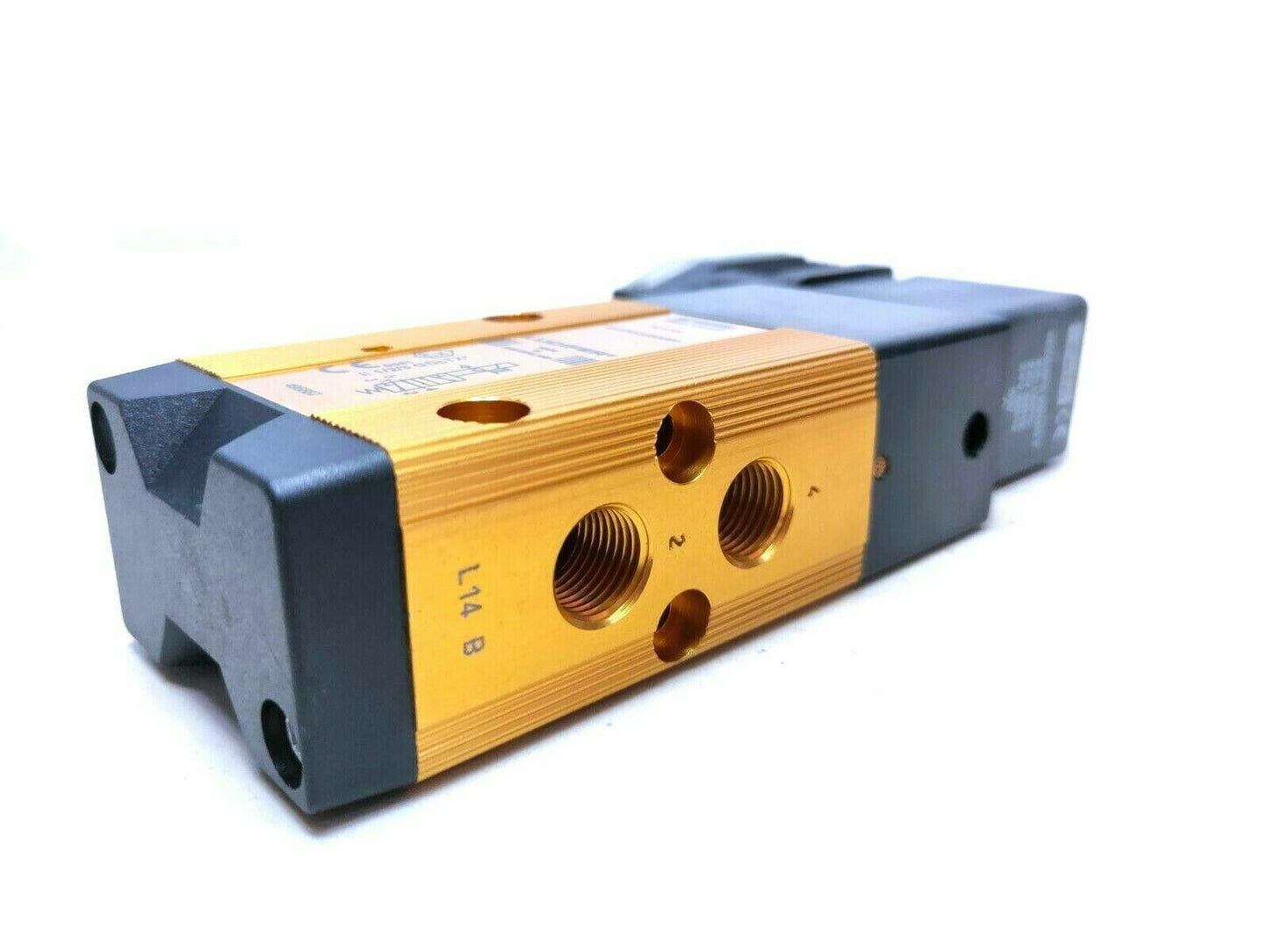 Parker Lucifer 7341PAG2NNM0 valve with 483510P0 XS03MF 24VDC 50/60 Hz 9W Coil