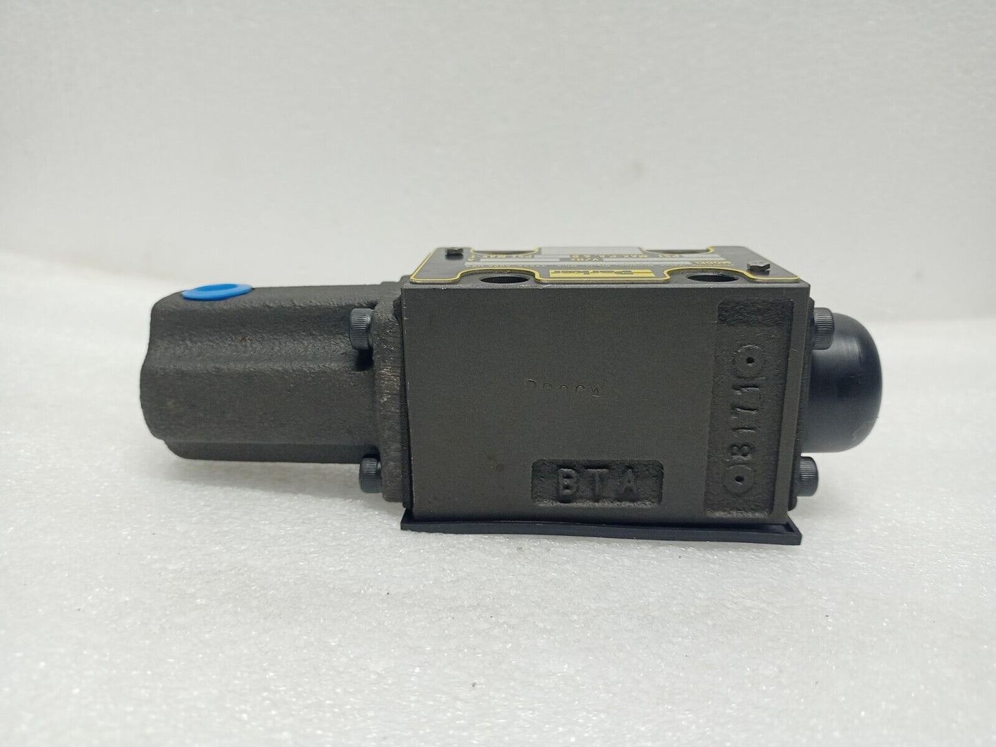 Parker D1VA1HN Directional control valve - NEW #2