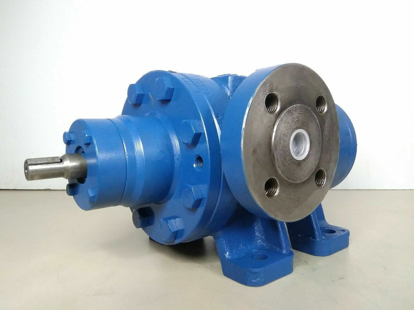 Kosaka Model GH-3T-15 Triple screw oil pump