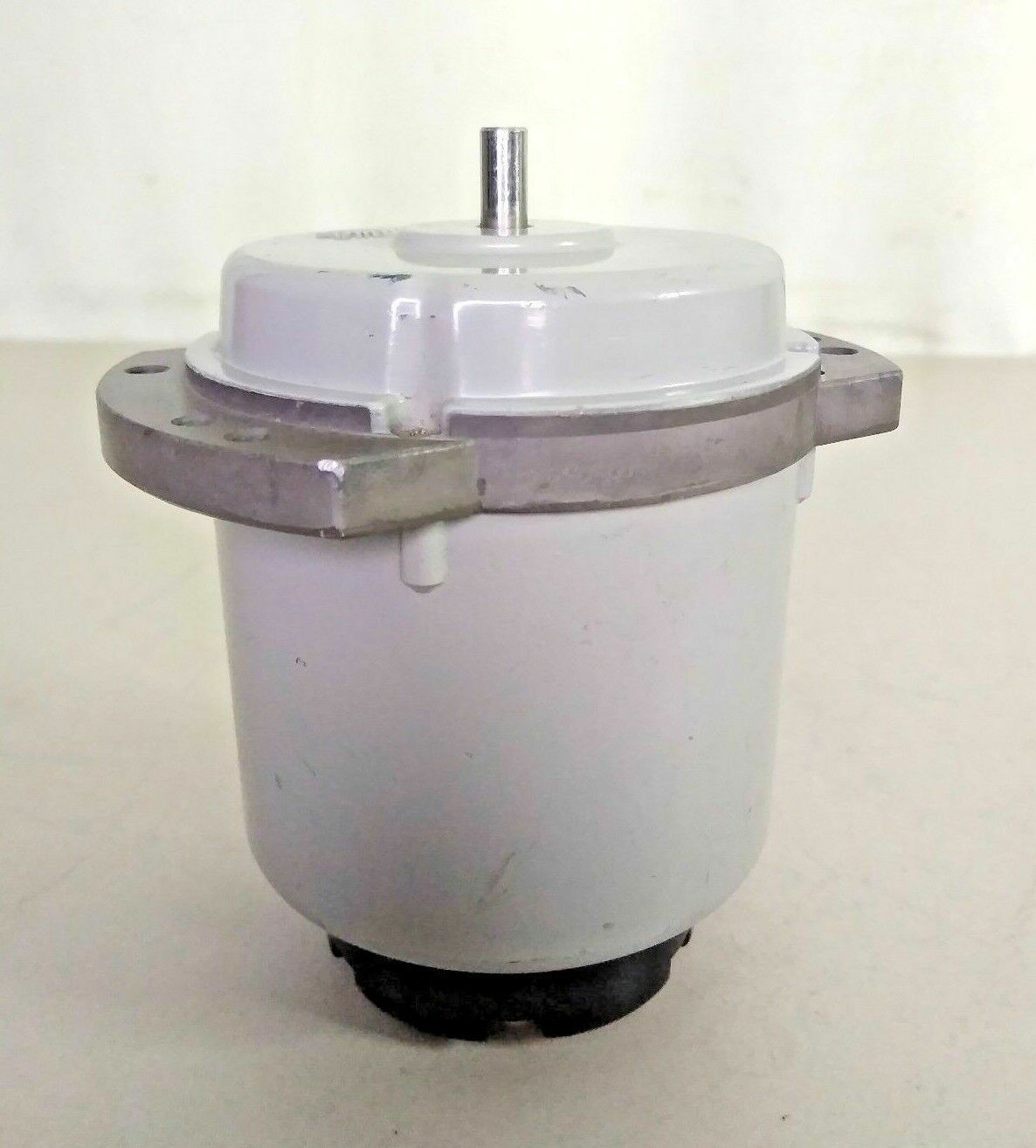 TAMAGAWA TS21N1E2 Synchro Motor TX (100/110V AC, 50/60 Hz) - NEW