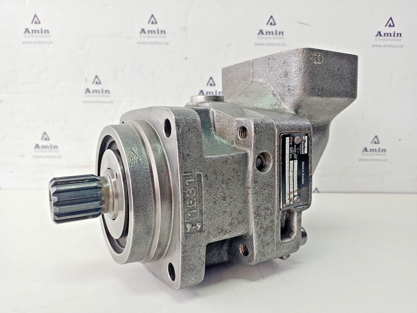 Parker F12-030-MF-IH-D-000-000-0 Hydraulic Motor Part No.: 3799843 - Refurbished