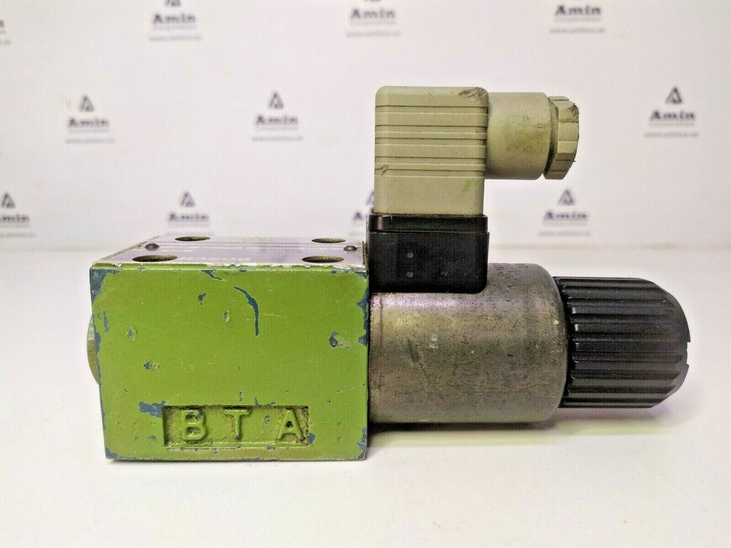 Bosch B810 026 907, 081WV06P1V1039WS024/00D66 Directional control valve