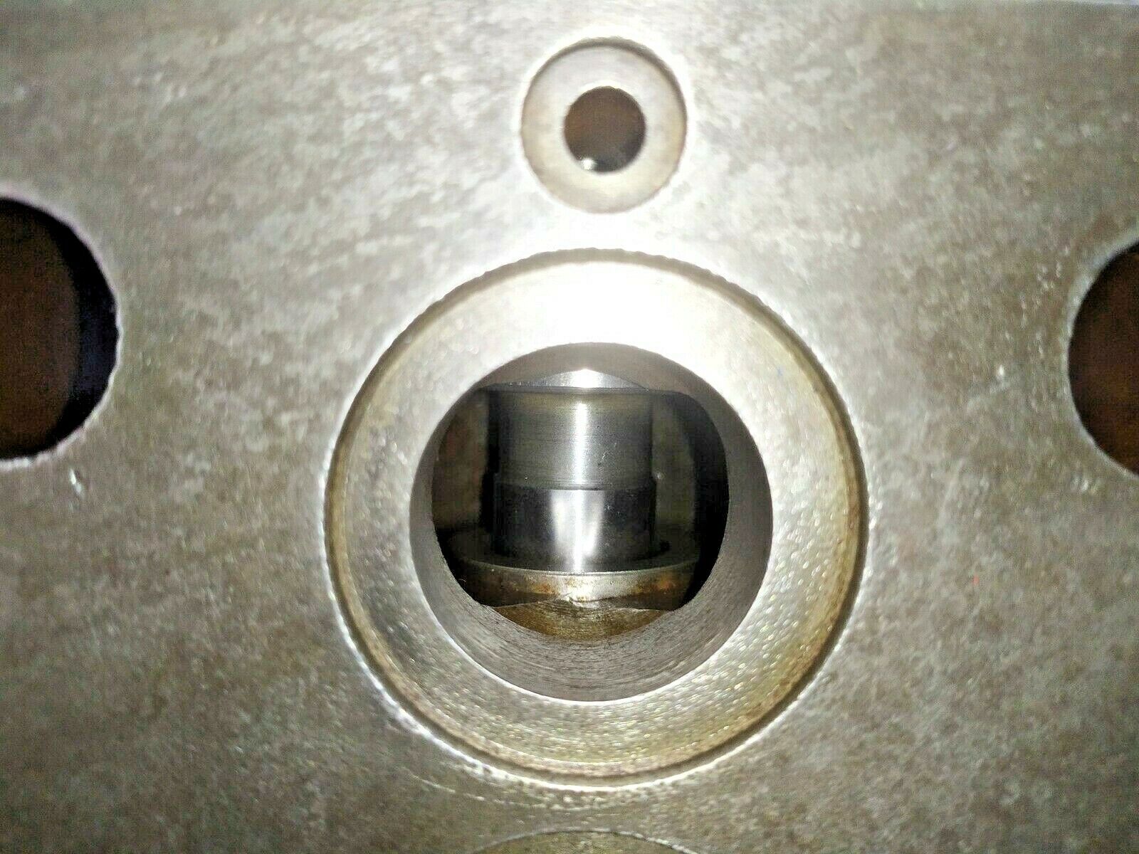 Sperry Vickers CG 10 F 20 Pressure relief valve 1500-3000 PSI