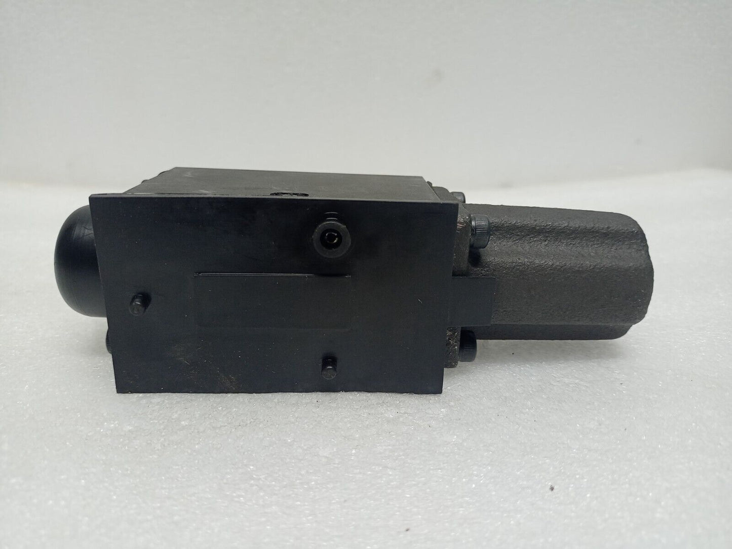 Parker D1VA1HN Directional control valve - NEW #2