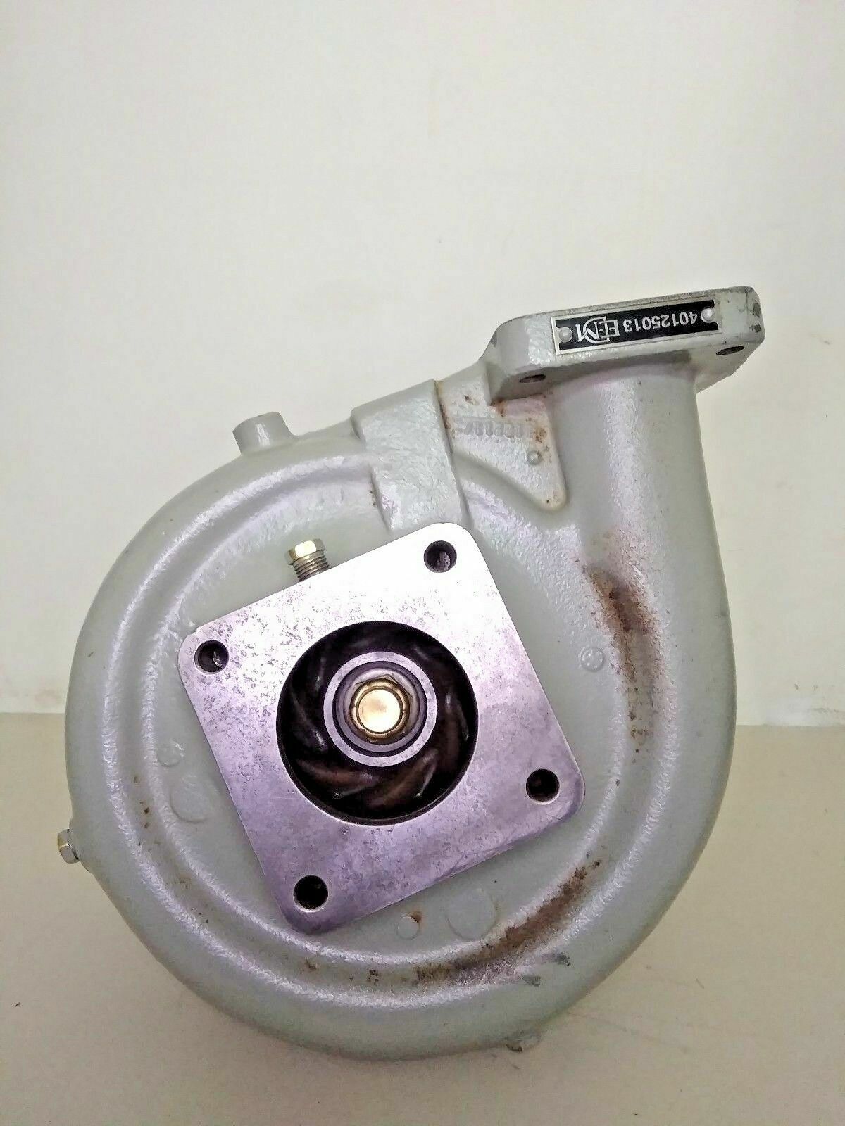 EMD 40125013 CENTRIFUGAL WATER PUMP