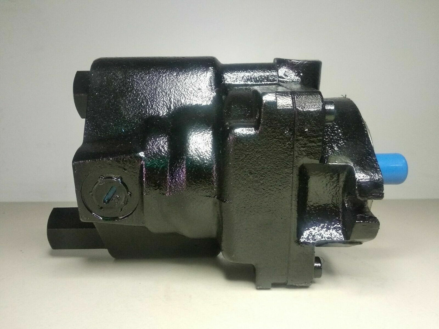 Parker PAV Series Hydraulic Axial piston pump Pmax: 350 bar - PRESSURE TESTED
