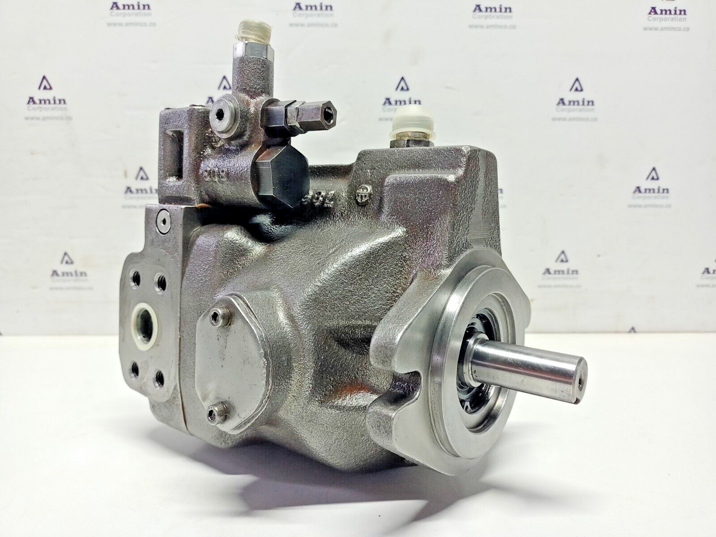 Parker Denison PVP16362R2M12 Hydraulic Piston pump - TESTED PUMP