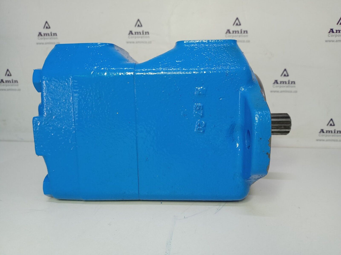 Vickers 25M42A-11C20-JA-J Hydraulic vane Motor - Refurbished