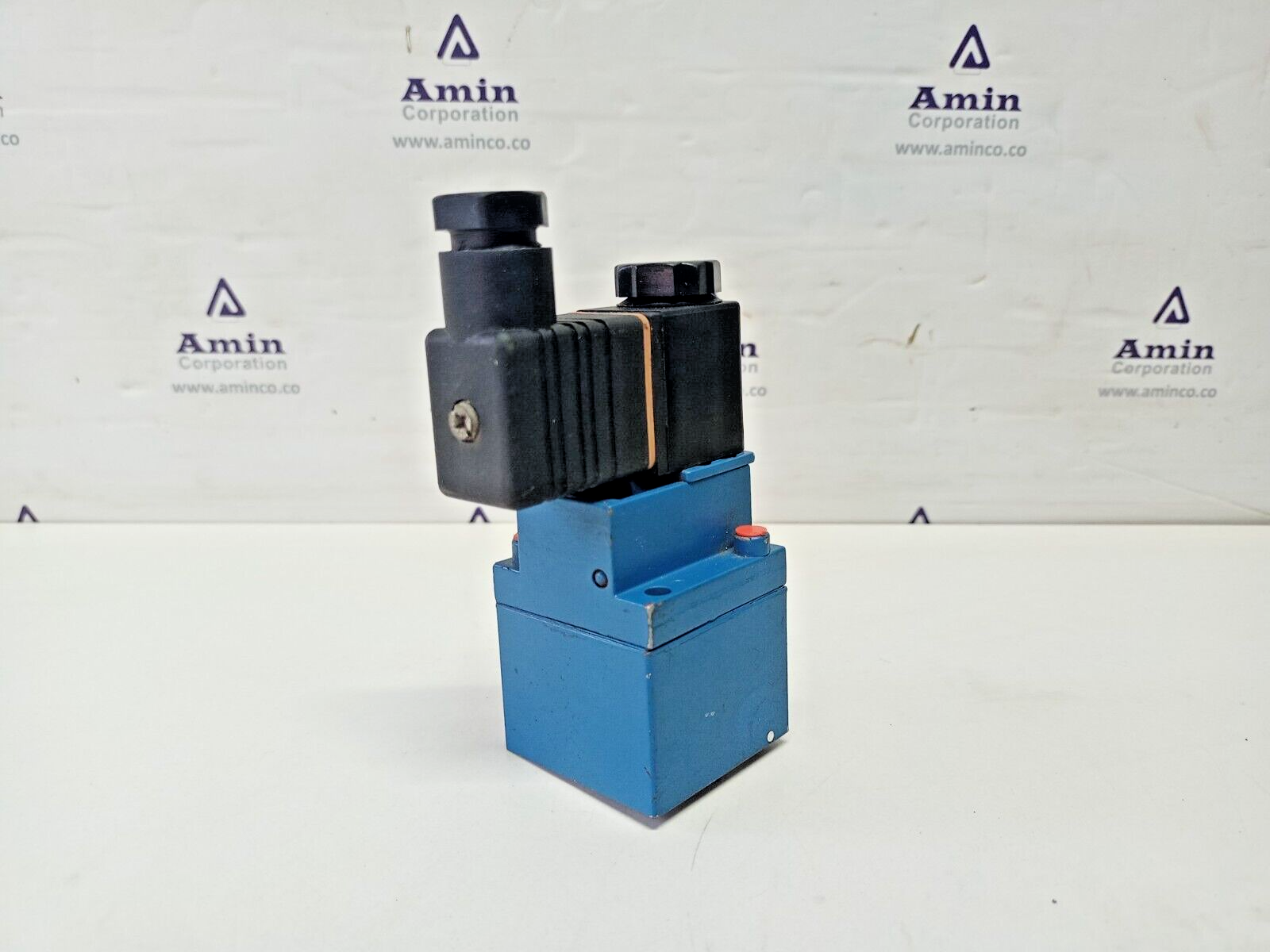 Rexroth 3722250920 Pneumatic valve FD: 12W05 - NEW