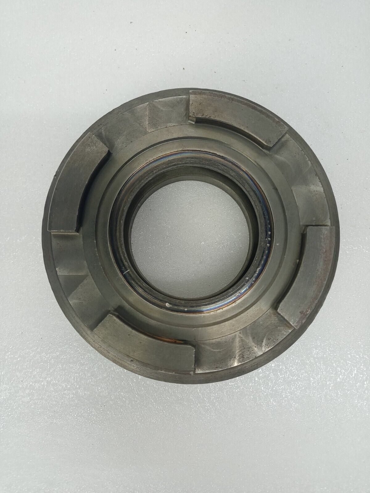 LS Seals M/E LO pump seal AC065