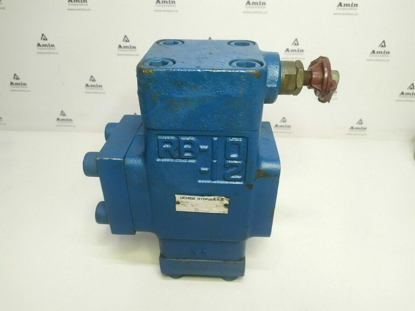 Uchida Hydraulics RB1-10F-D-331 L-75 Hydraulic valve - NEW