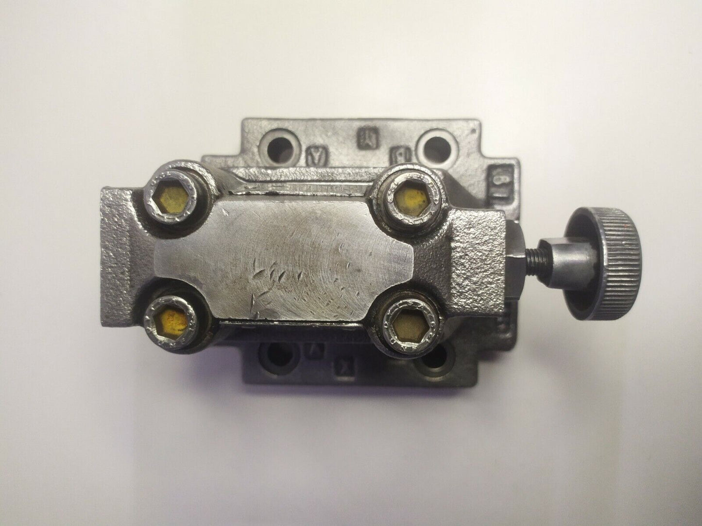 Denison Hydraulics R4V06-533-10-A1 Pressure Relief valve S26-34680-0 - NEW #2