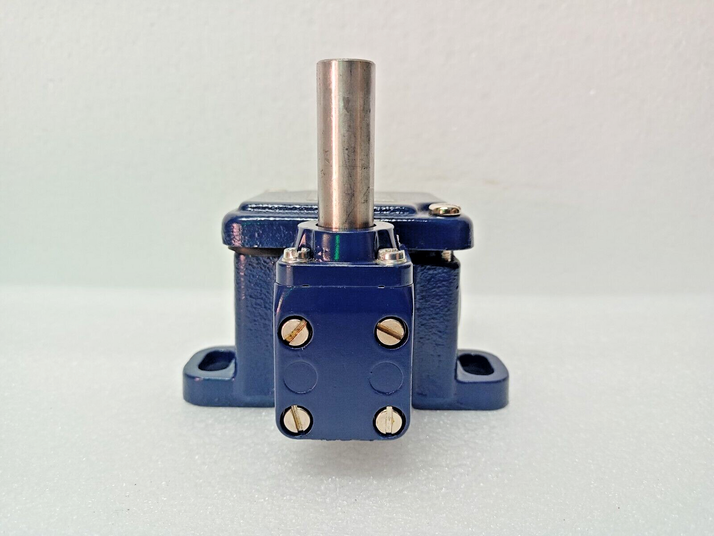 SCHMERSAL TD422-10Y, AC-15, Ui 400V, Uimp 6kV Limit Switch - NEW