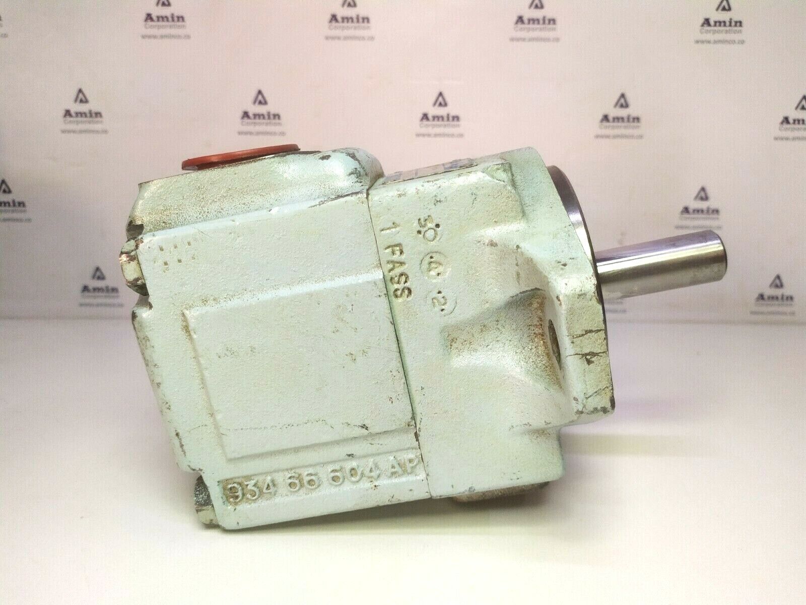 Hagglunds Denison T6C B28 1R00 B1 Hydraulic Vane pump - TESTED PUMP