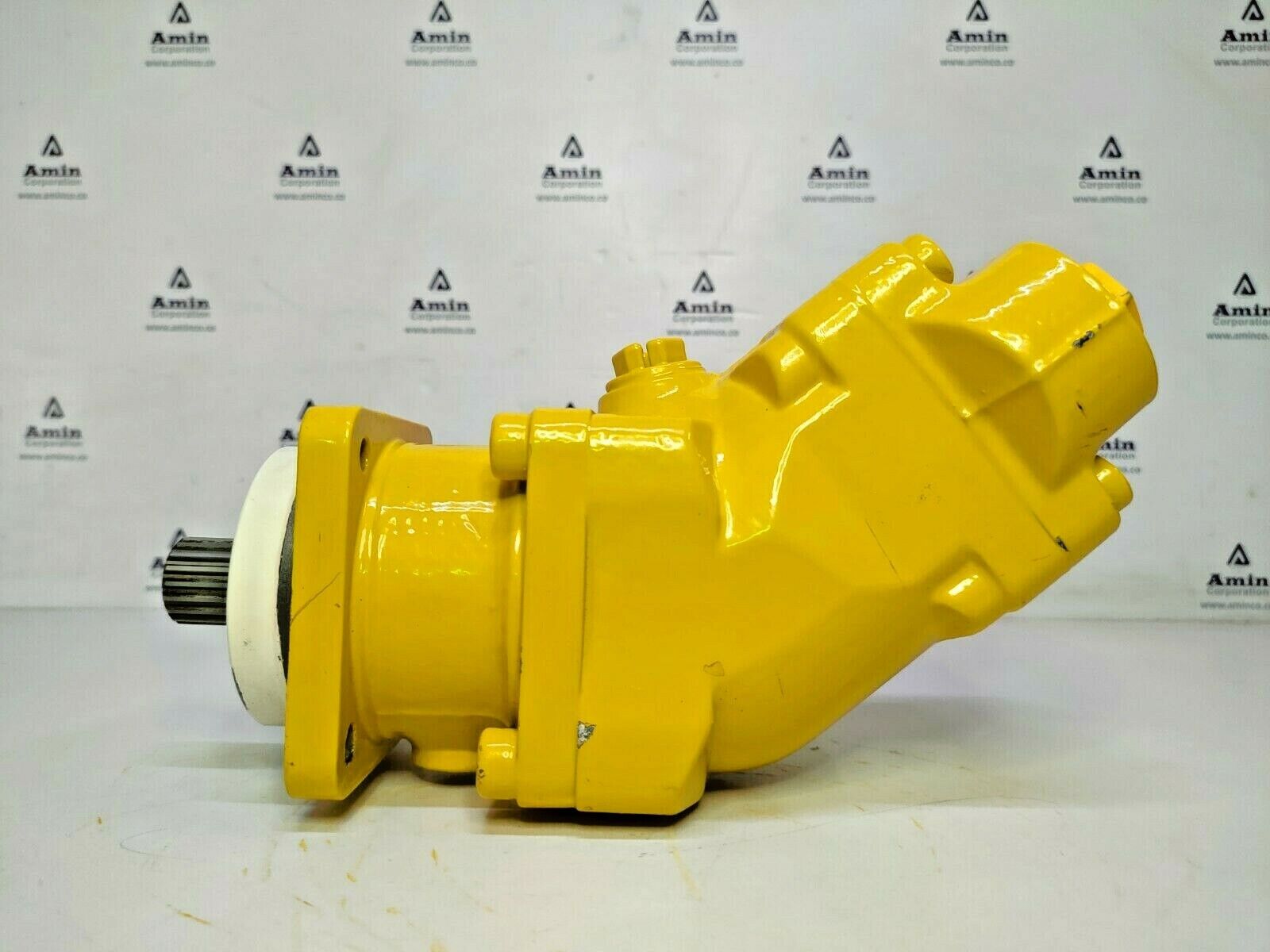 Sunfab SCM-012W-H-I41-W25-S3G-100 Hydraulic Motor - NEW