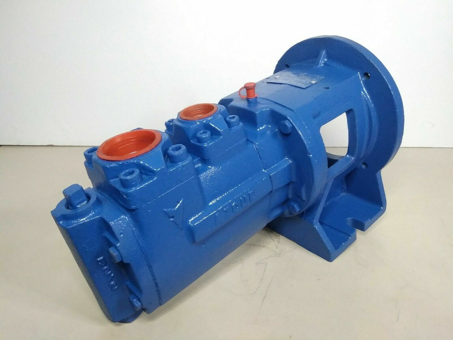AZCUE BT-HM 32D2 Triple Screw pump Fuel Transfer and Lubricant pump - NEW