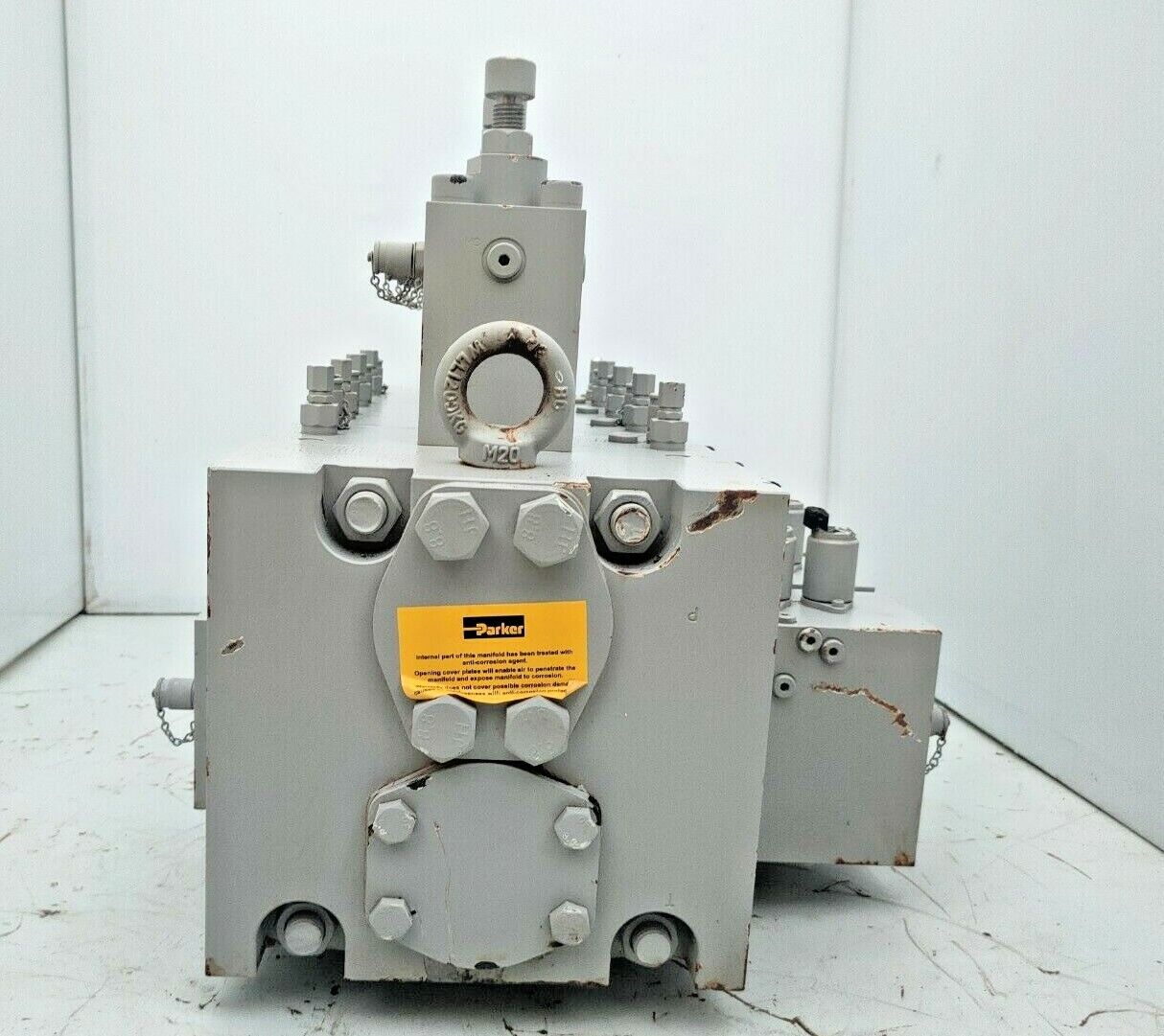 Parker CVG - 54 Control valve Mobile directional control valve CVG54 - NEW