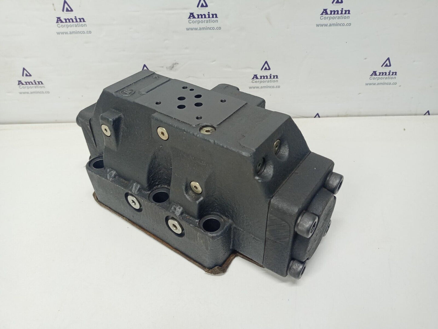 Eaton-Vickers DG5S-8-2C-T-M-X1-ER4-30 Directional control valve - NEW