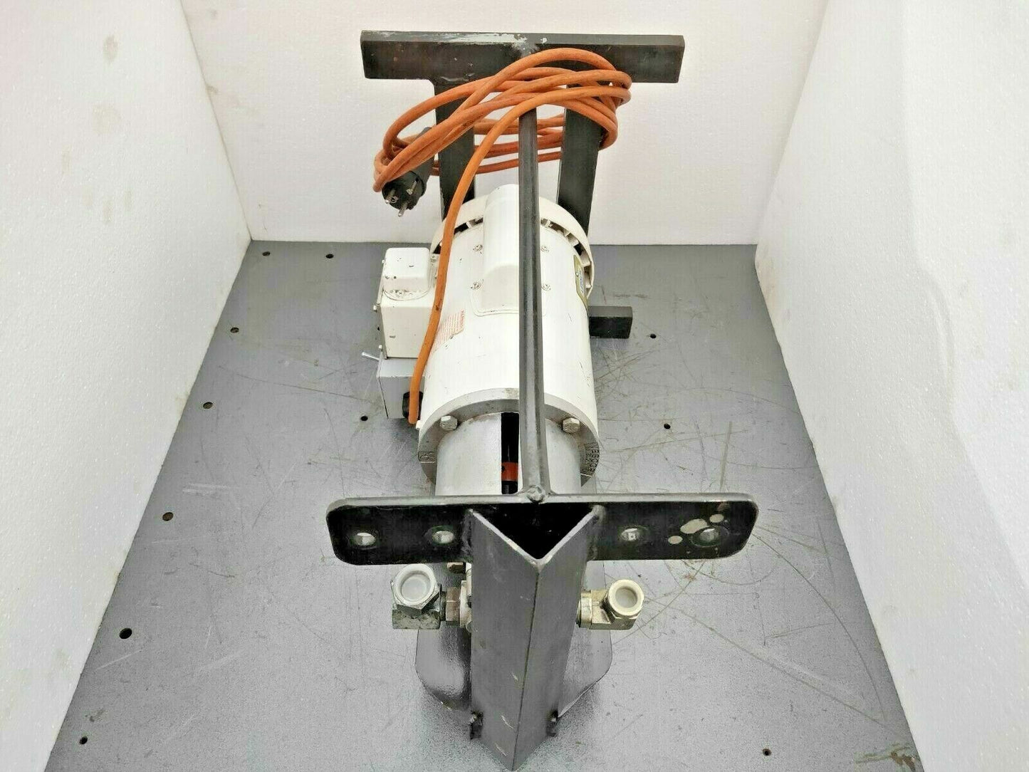 PARKER D14AA2A Hydraulic pump with LEESON 113300.00 Electric motor 1.5 HP