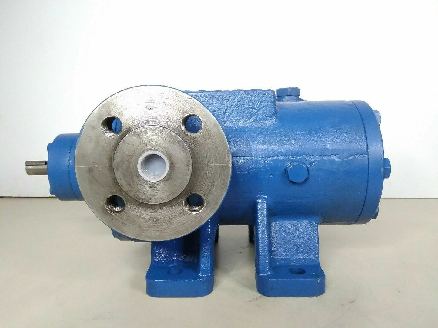 Kosaka Model GH-3T-15 Triple screw oil pump