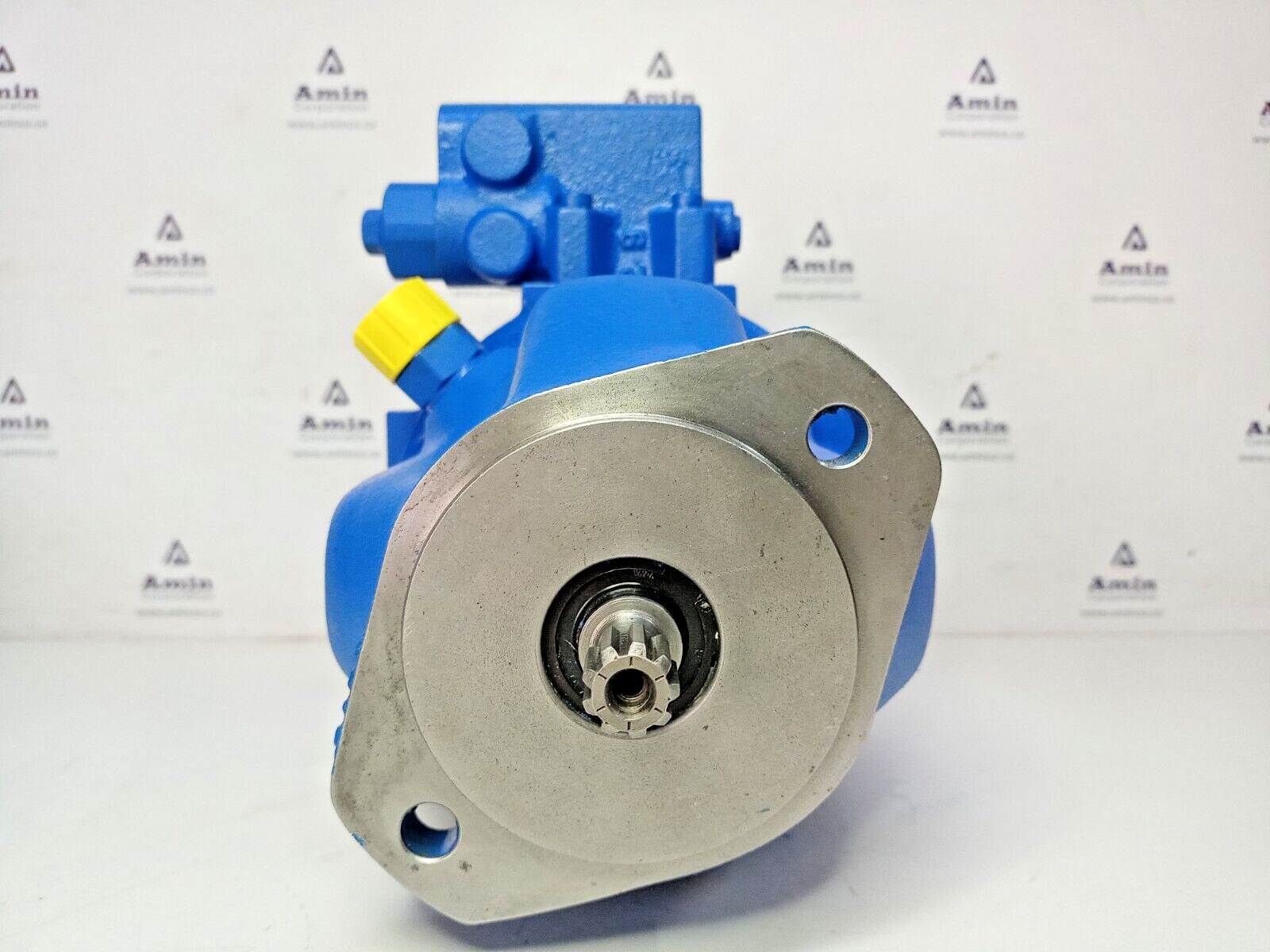 Uchida-Hydromatik A10V16DR1RS8 Axial piston variable pump A10 V16DR1 RS8