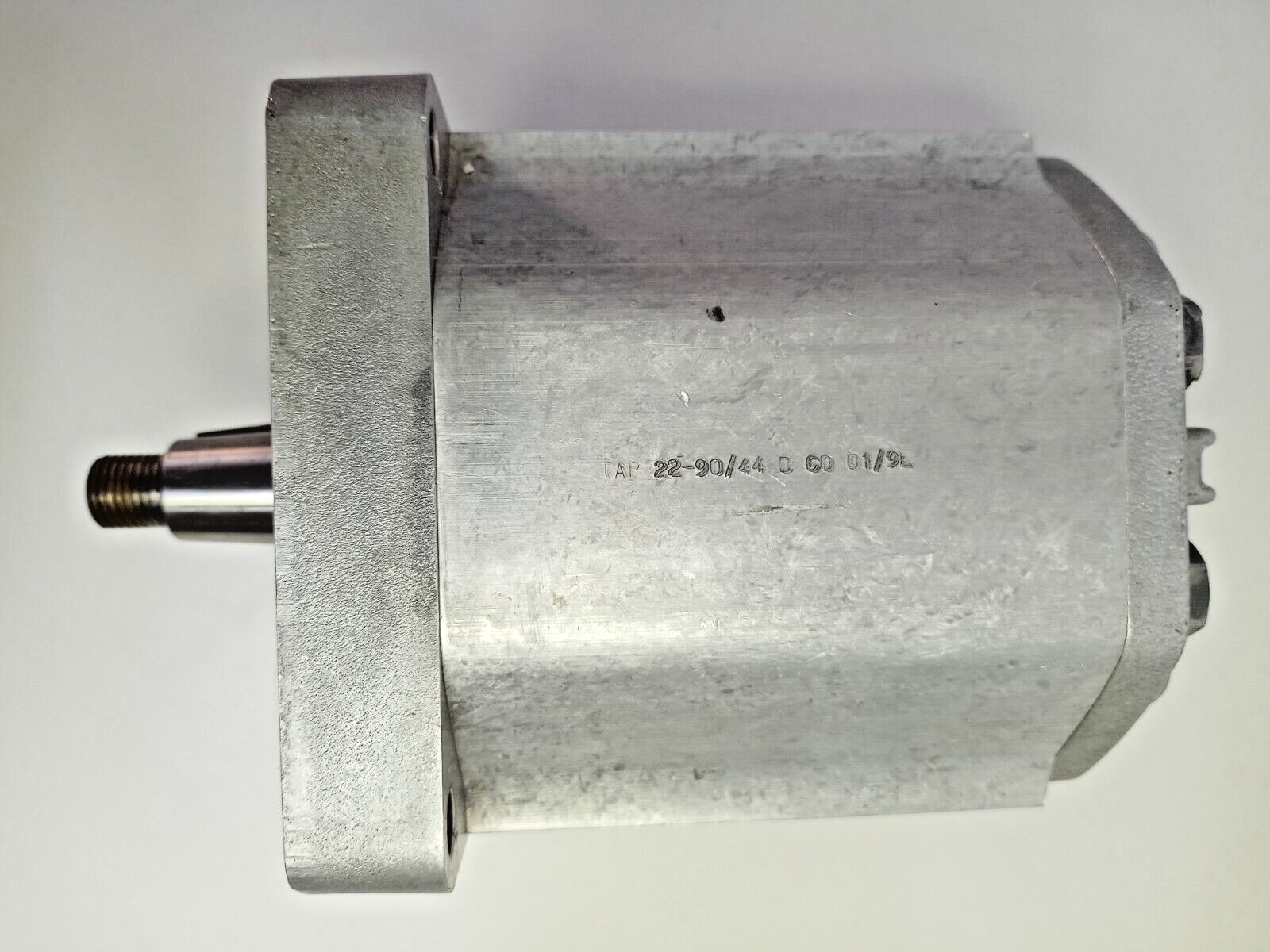 Sundstrand TAP 22-90/44 D C0 01/9L Hydraulic Gear Pump - Pressure Tested