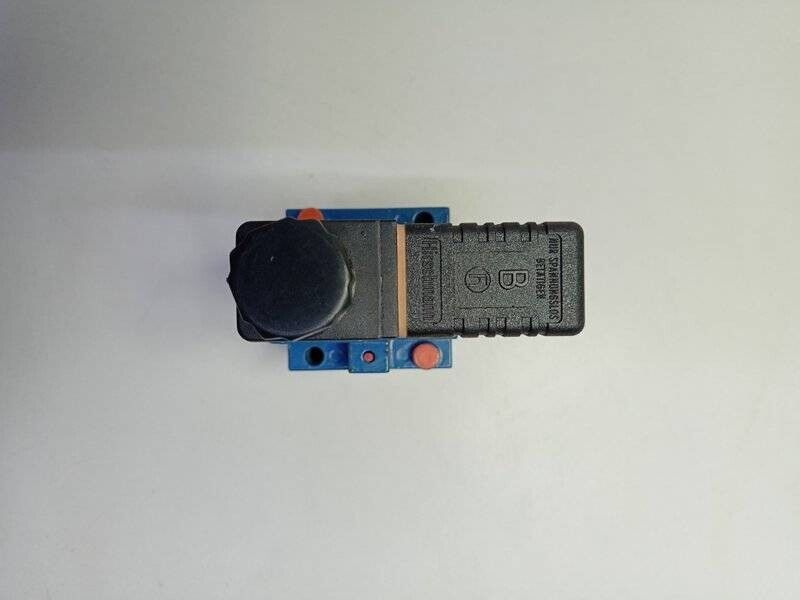 Rexroth 3722250920 Pneumatic valve - NEW