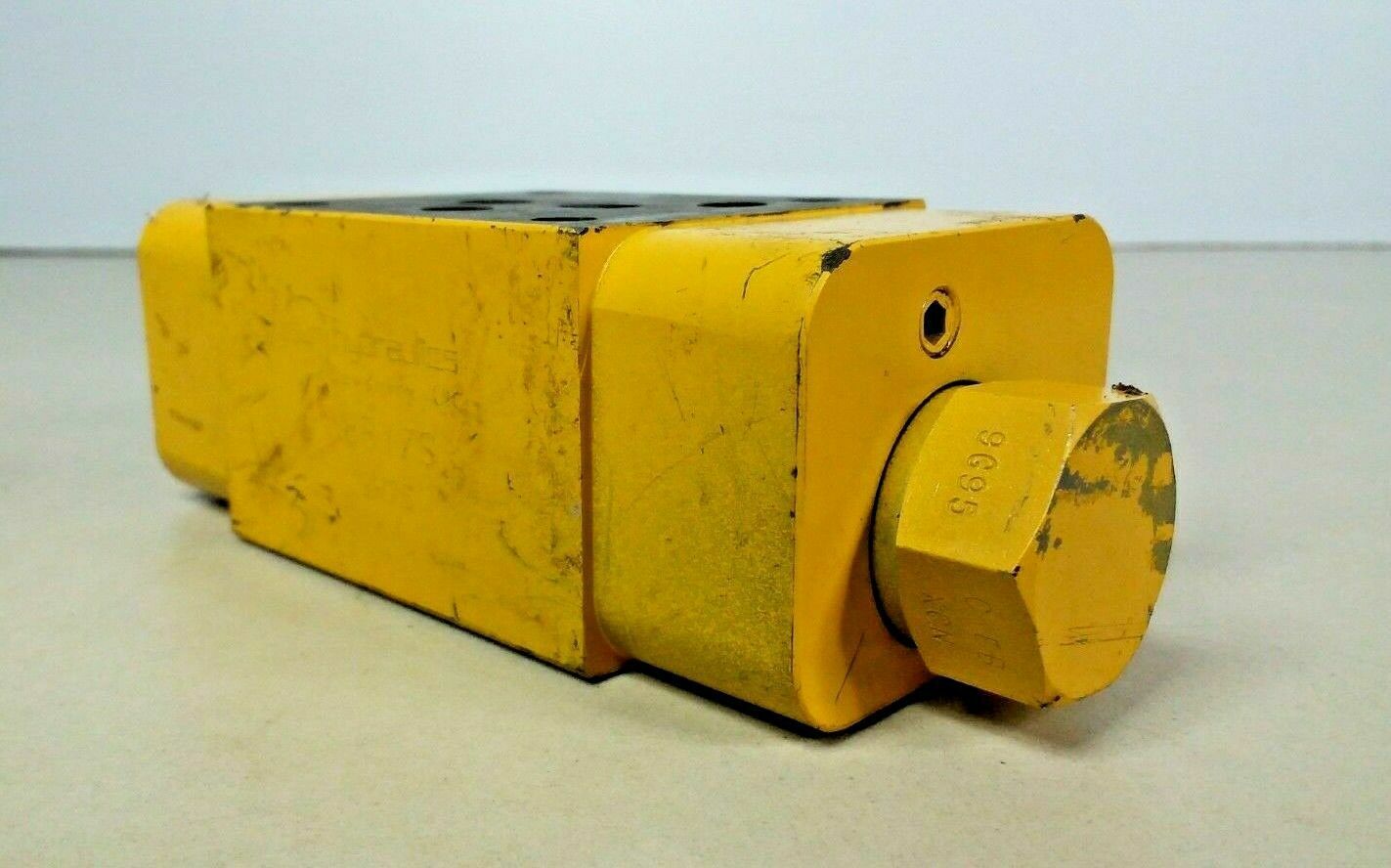 Sun Hydraulics BBY/S 9H75 K l Flow Control valve - NEW